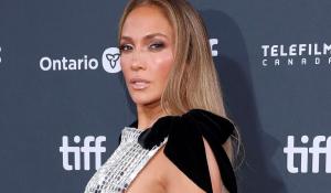 Jennifer Lopez: Ψάχνει να ξαναβρεί τον εαυτό της μετά το διαζύγιο