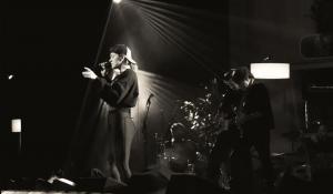 Οι «άγνωστες μάχες» της Kelly Clarkson είναι ο λόγος για τις ακυρώσεις συναυλιών