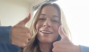 LeAnn Rimes: Έφυγε τρέχοντας από τη σκηνή συναυλίας γιατί της... έπεσαν τα δόντια