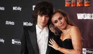 Η Μάιλι Σάιρους μίλησε για την πρόταση γάμου του Μαξ Μοράντο