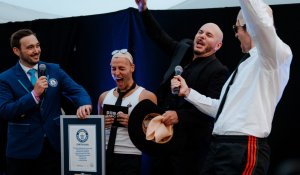 PITBULL: Έσπασε το πιο περίεργο ρεκορ! 