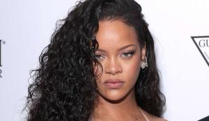 Rihanna: Τρολάρει τα τρολς που εμφανίστηκαν στο προφίλ της