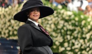 Η Rihanna γράφει ιστορία και στην επιχειρηματικότητα!