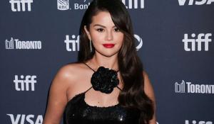 Selena Gomez: Απαντά στους haters που σχολίασαν την αποκάλυψη ότι δεν μπορεί να κάνει παιδιά