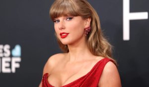 Θαυμαστής της Taylor Swift προσπαθεί να πουλήσει χρησιμοποιημένους φακούς επαφής για 10.000 δολάρια