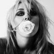 Η Miley Cyrus σπάει τα ρεκόρ προπώλησης εισιτηρίων για τη συναυλία «2-Nights Only»