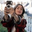 Emily In Paris: Πόσο κοστίζει να ζήσεις σα την Emily; 