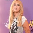 Η Miley Cyrus κυκλοφορεί single από το επεισόδιο για την 20ή επέτειο της σειράς «Hannah Montana»