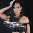 Katy Perry: Έσπασε το 3D top της στη σκηνή του "American Idol"