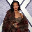 Rihanna: Επίσημα η #3 pop star του 21ου αιώνα