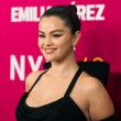 Selena Gomez: Ευγνώμων που είναι δισεκατομμυριούχος αλλά δε θέλει να μιλάει για λεφτά