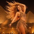Η Shakira στις Πυραμίδες: Επιστροφή σχεδόν 20 χρόνια μετά!