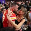 Taylor Swift: Ζει την καλύτερη ζωή της στο πλευρό του Travis Kelce